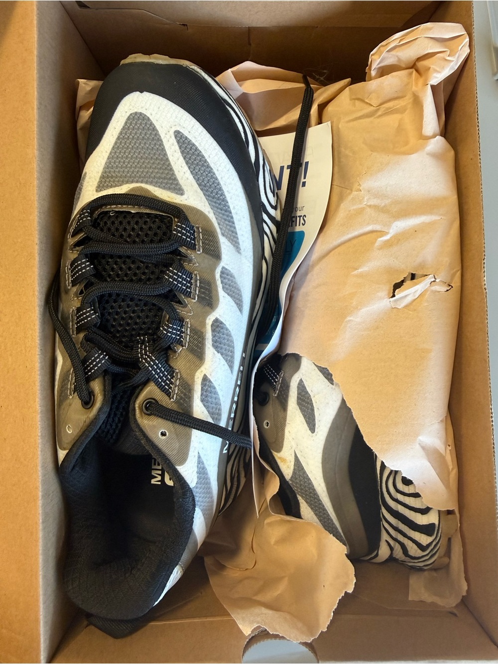 Merrell Women's Black and Gray Athletic Sneakers